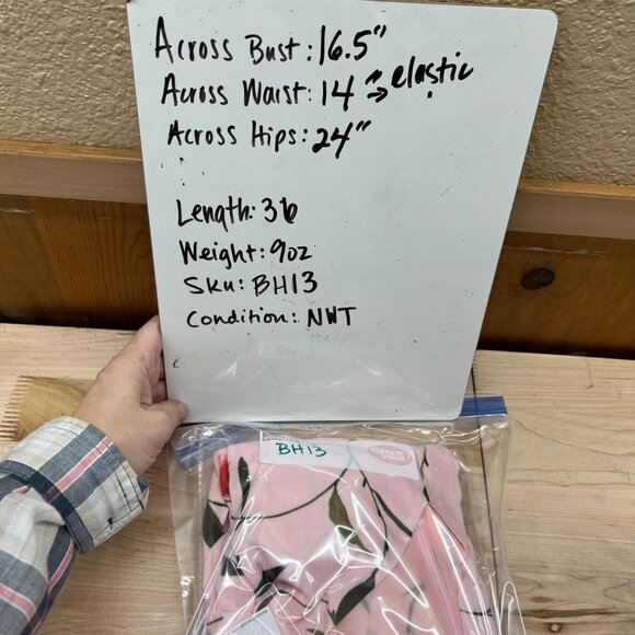 Banana Republic Pink Floral Short-Sleeve V-Neck Dress Size 6 NWT - Picture 10 of 10